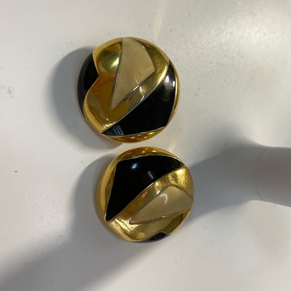 D’Orlan vintage gold clip-on earrings - Picture 4 of 4